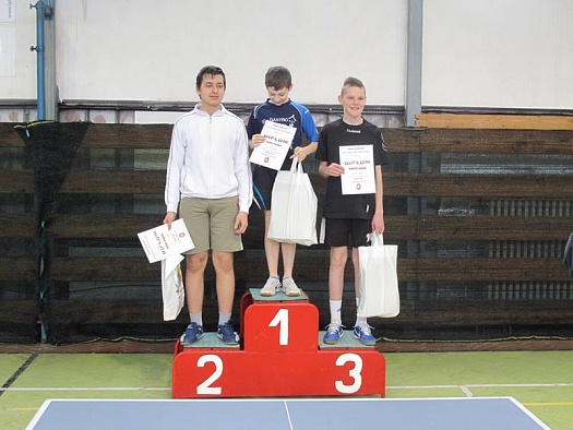 Dvojhra chlapcov – konečné poradie zľava: 2. Horňák, 1. Petrík, 3. Szűcs